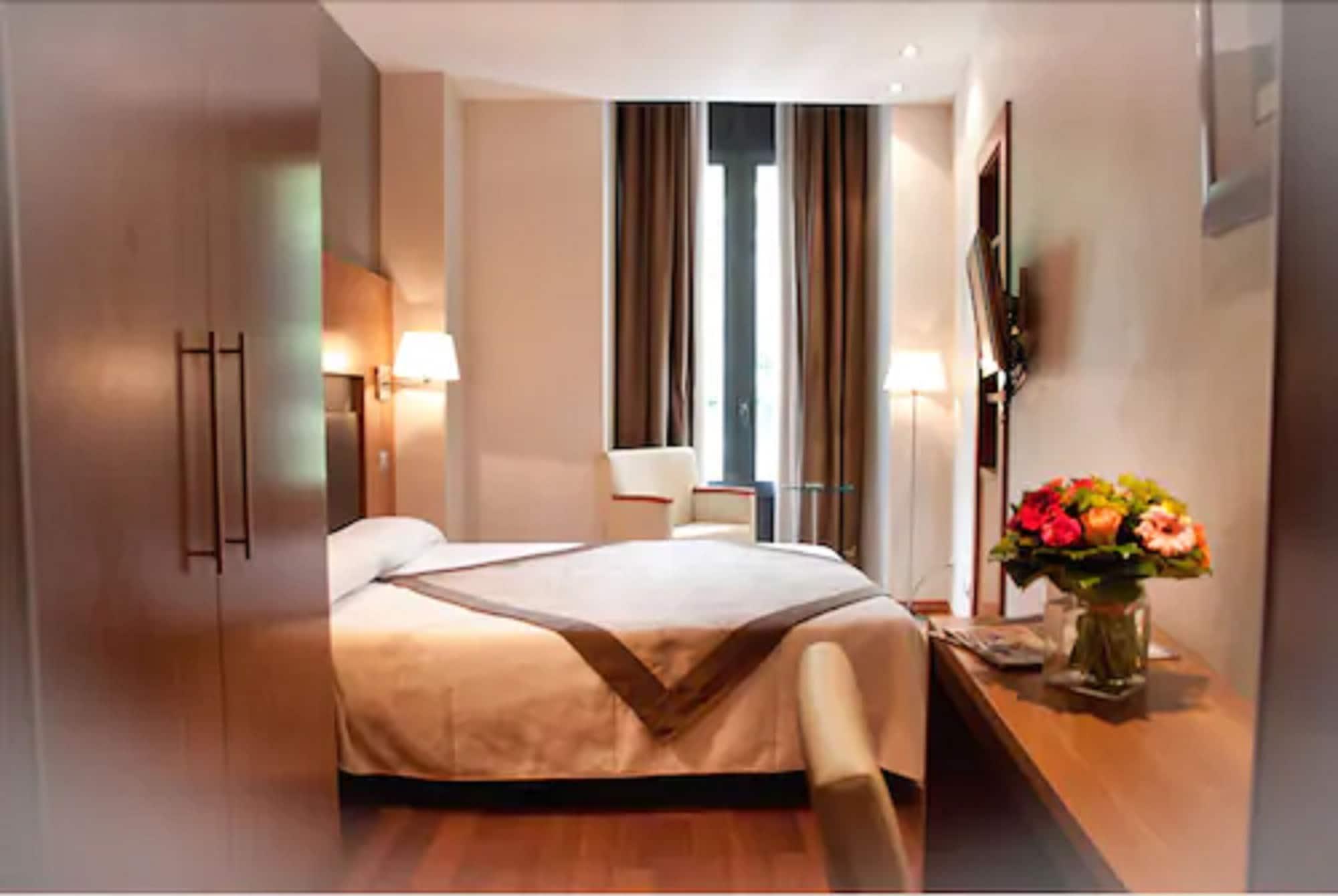 อัลติ โฮเต็ล Hotel Bagneres-de-Luchon ภายนอก รูปภาพ