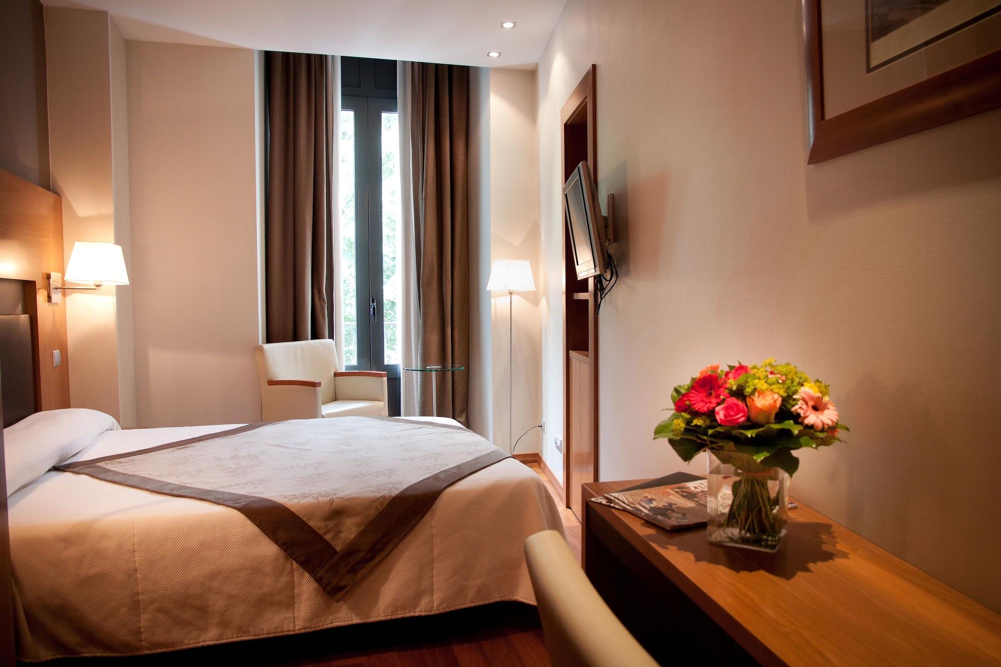 อัลติ โฮเต็ล Hotel Bagneres-de-Luchon ภายนอก รูปภาพ