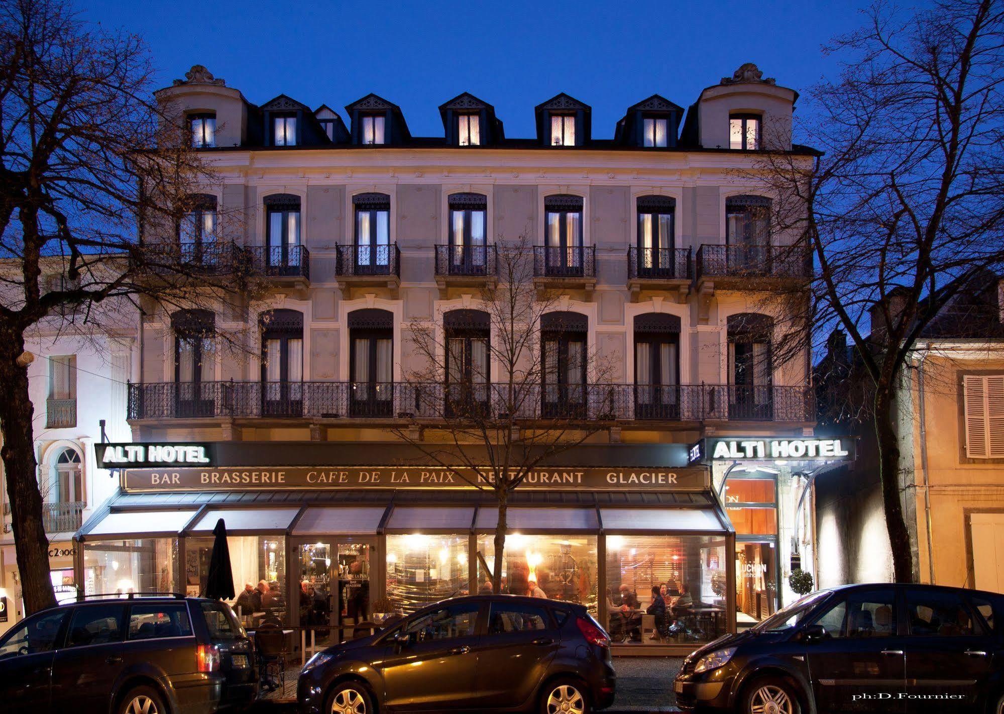 อัลติ โฮเต็ล Hotel Bagneres-de-Luchon ภายนอก รูปภาพ