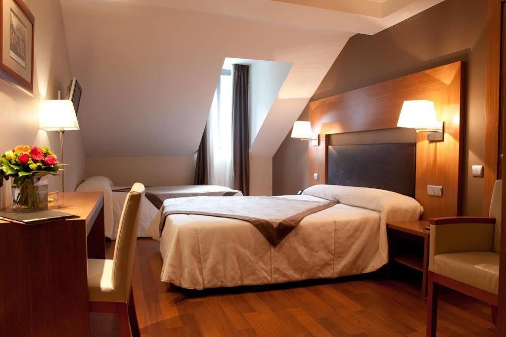 อัลติ โฮเต็ล Hotel Bagneres-de-Luchon ภายนอก รูปภาพ
