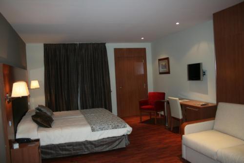 อัลติ โฮเต็ล Hotel Bagneres-de-Luchon ภายนอก รูปภาพ